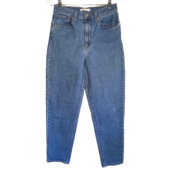 Levi's high waisted taper jean in midwash blue Size 30 - Picture 2 of 13